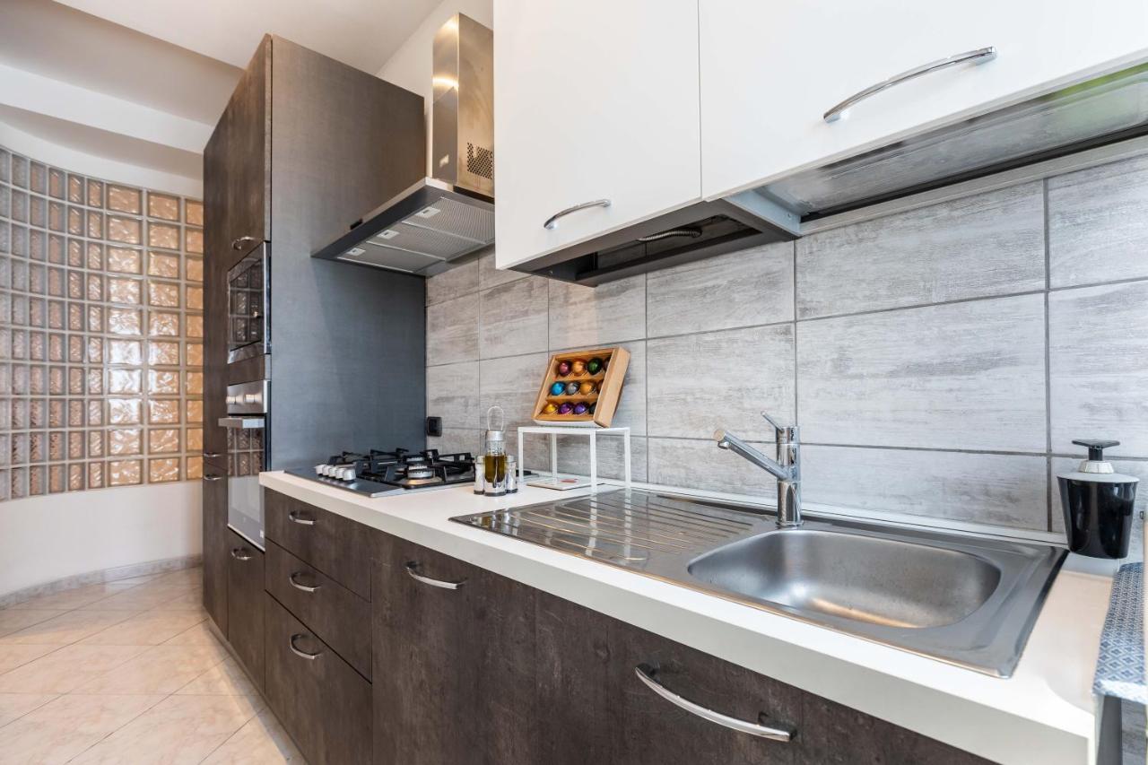 Casa Cosy Suite Flamingo Милано Екстериор снимка